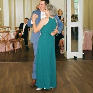 MOB dress! Green keyhole and pearl